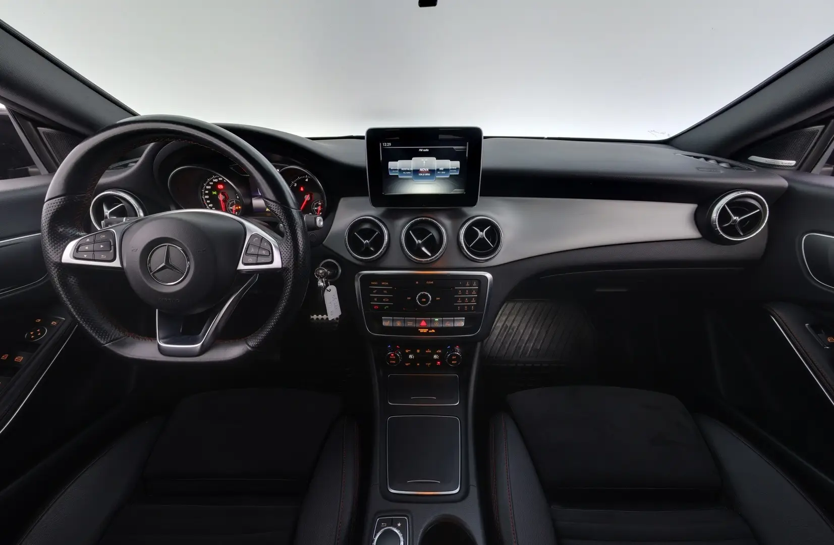 Car Image - 5b5Xga2ytzmQ3vgQAue4Rk