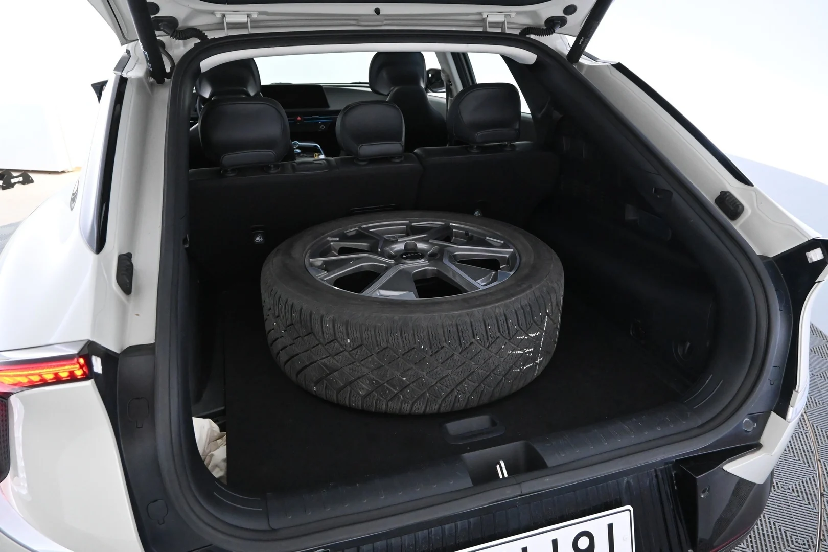 Car Image - 4q4lVleHhm9e7UNQAEmQlr