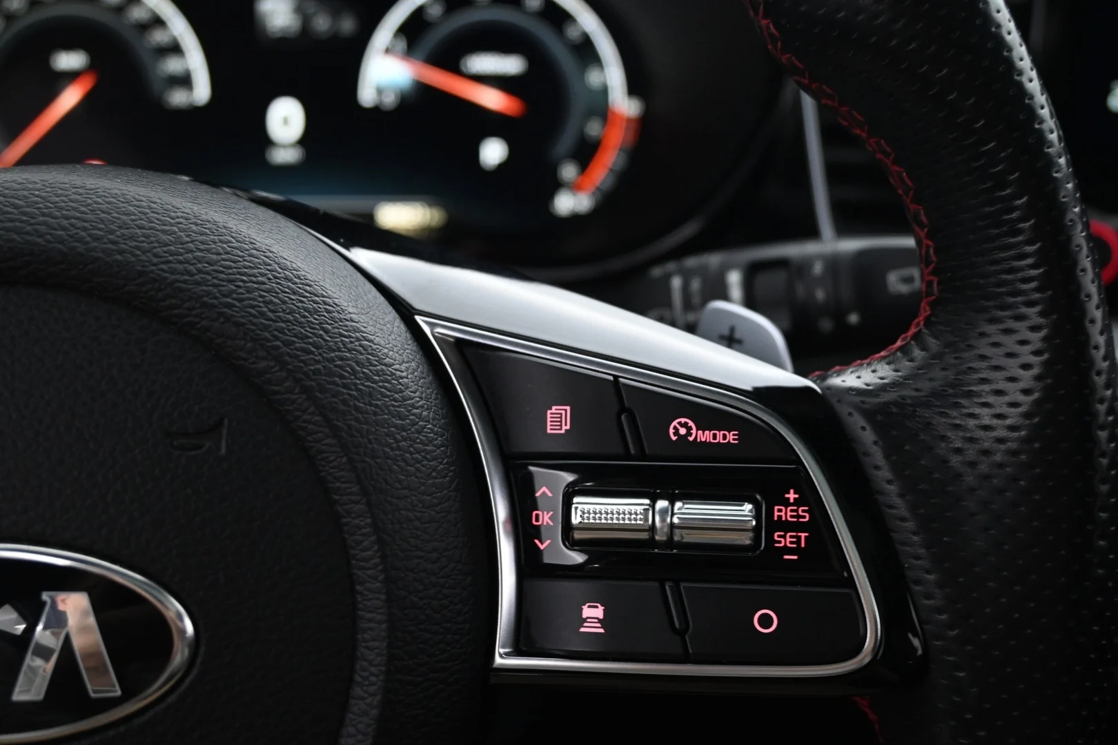 Car Image - mr4hubhrH98AgNowZc5Sc