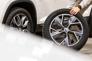 Miten valita oikeat kesärenkaat autoon? – Saka Finland Oy