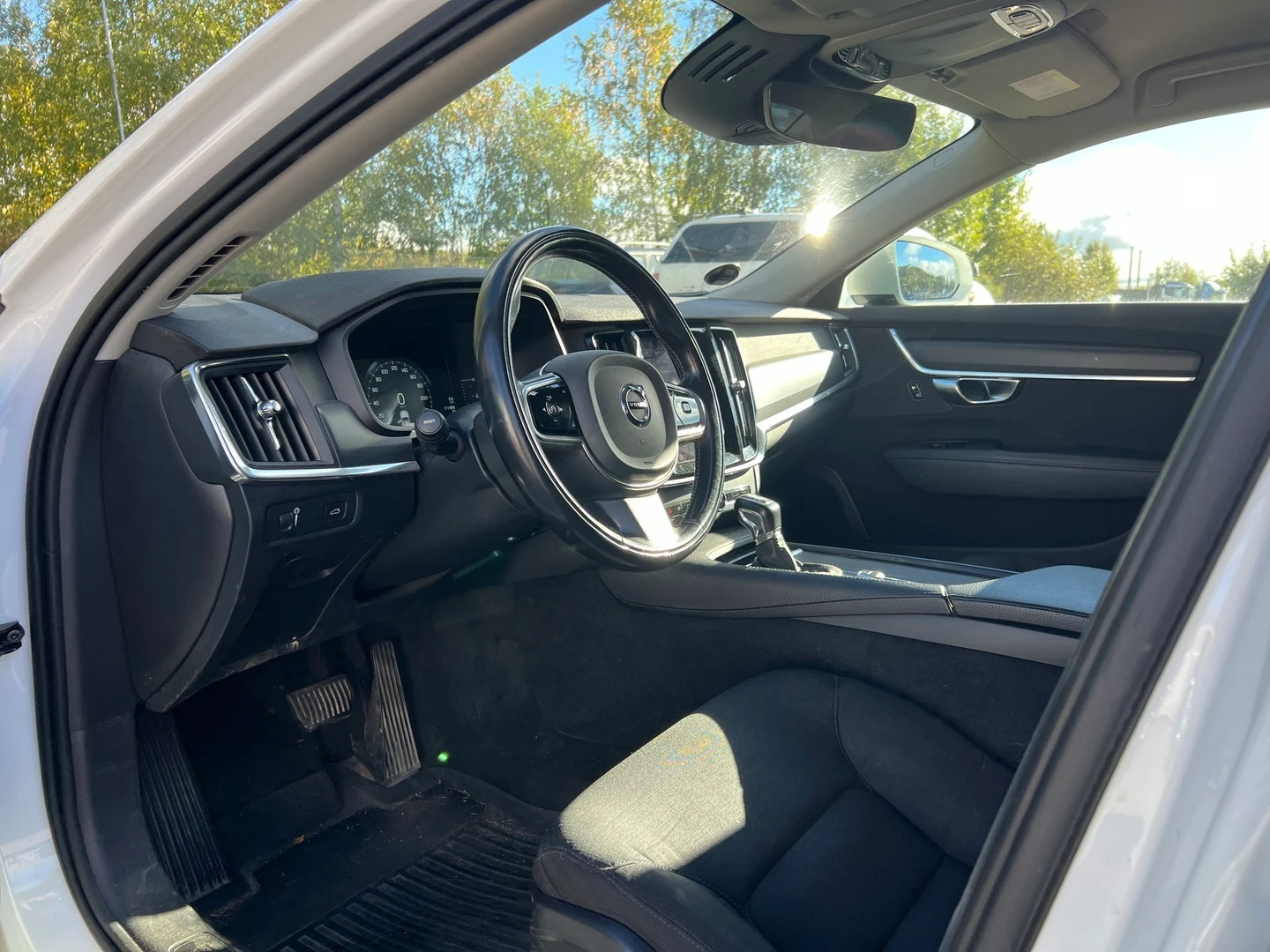 Car Image - 6cnpM8yVbvHr2NeGFJWYmR