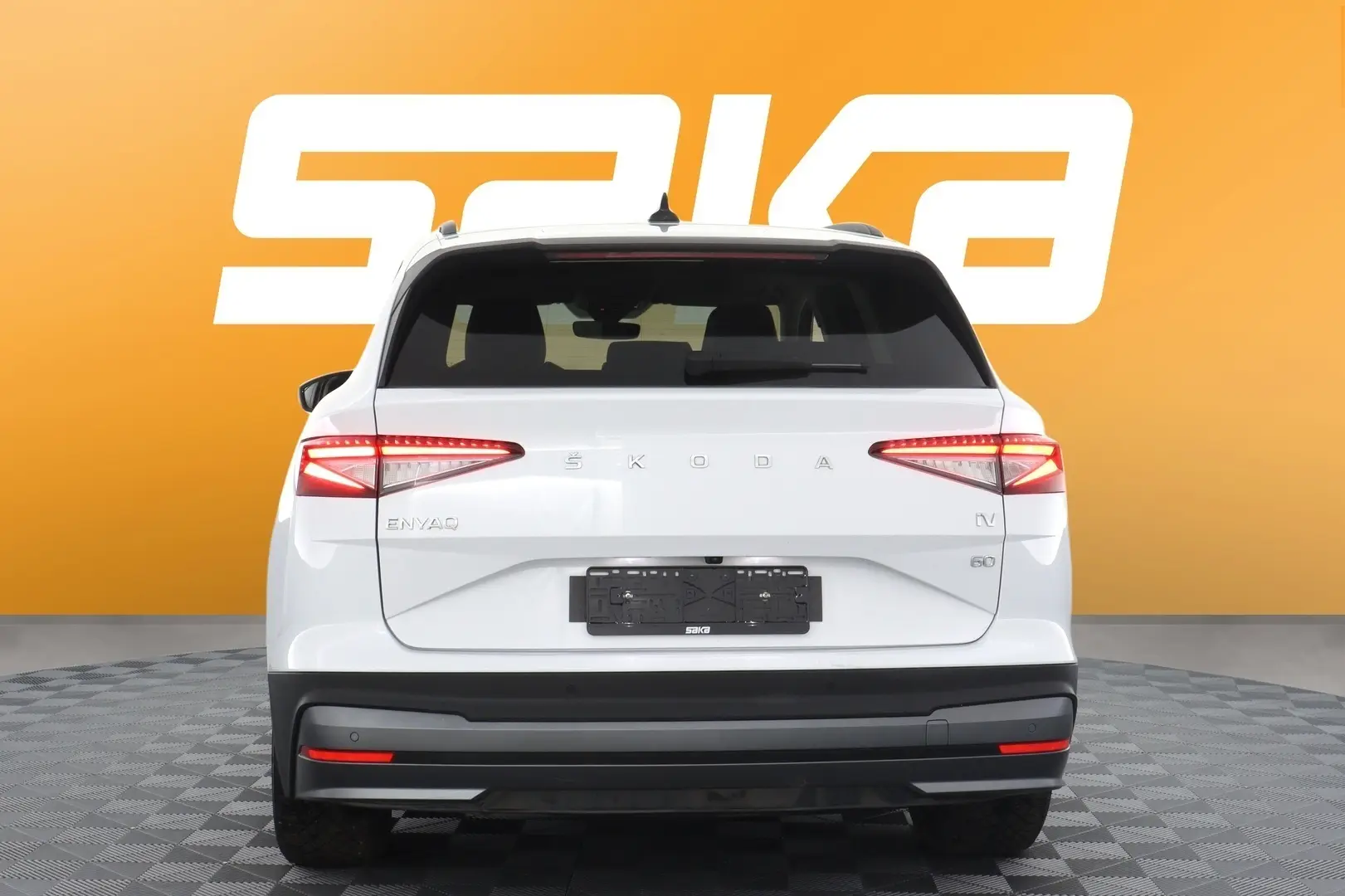 Car Image - 3I8aSDsIEcR9ZxqI6uGpyY