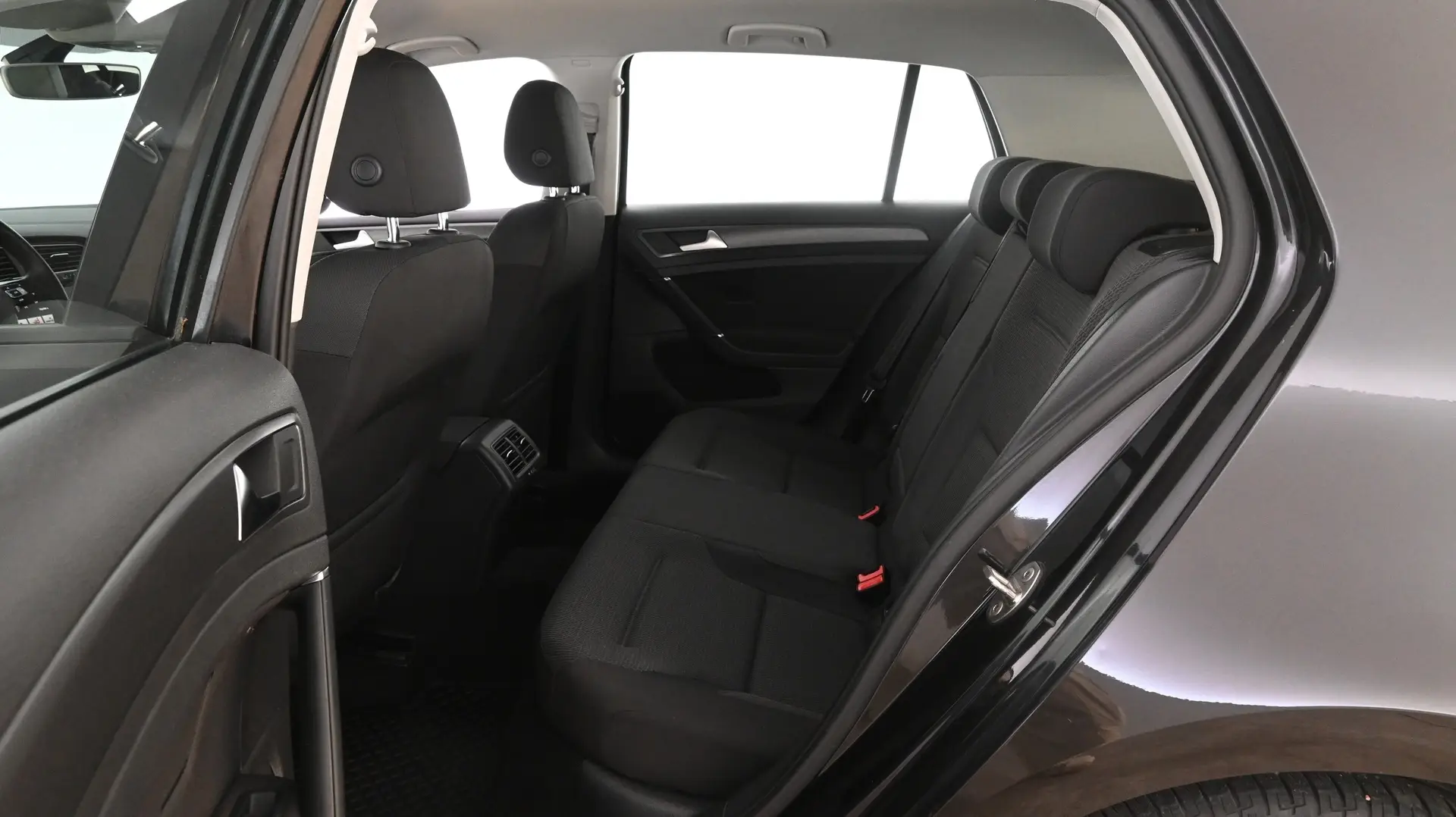 Car Image - 2dwuXVmYSqwrSziaGtvie1