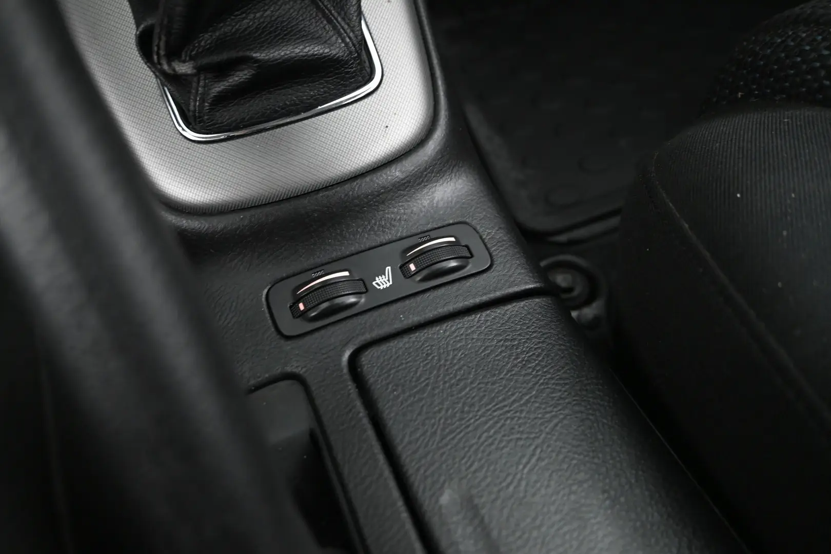 Car Image - 7GxoNuUNDPteTo8v9NU3df