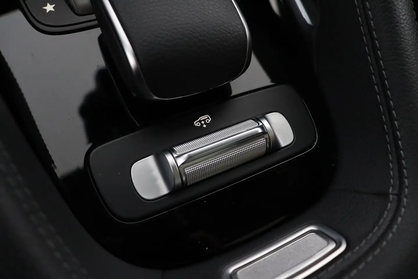 Car Image - 2NsUQdo8wbBNBdrLOJs6vq