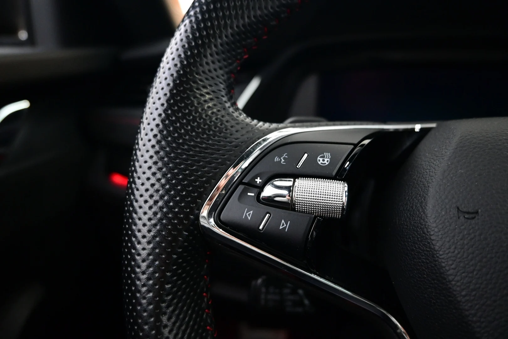 Car Image - 3ts1eHSWrDWJhJA7TNOYmY