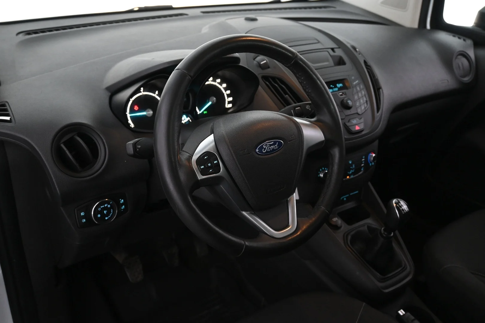 Car Image - 2ERbKniNz9Z9PMEGbarMbt