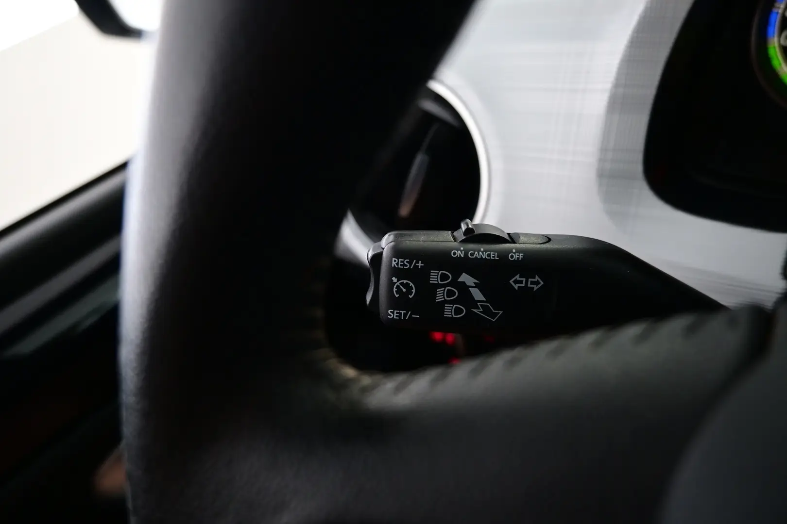 Car Image - 7bIXENLRxrPC9w1sddoVFe
