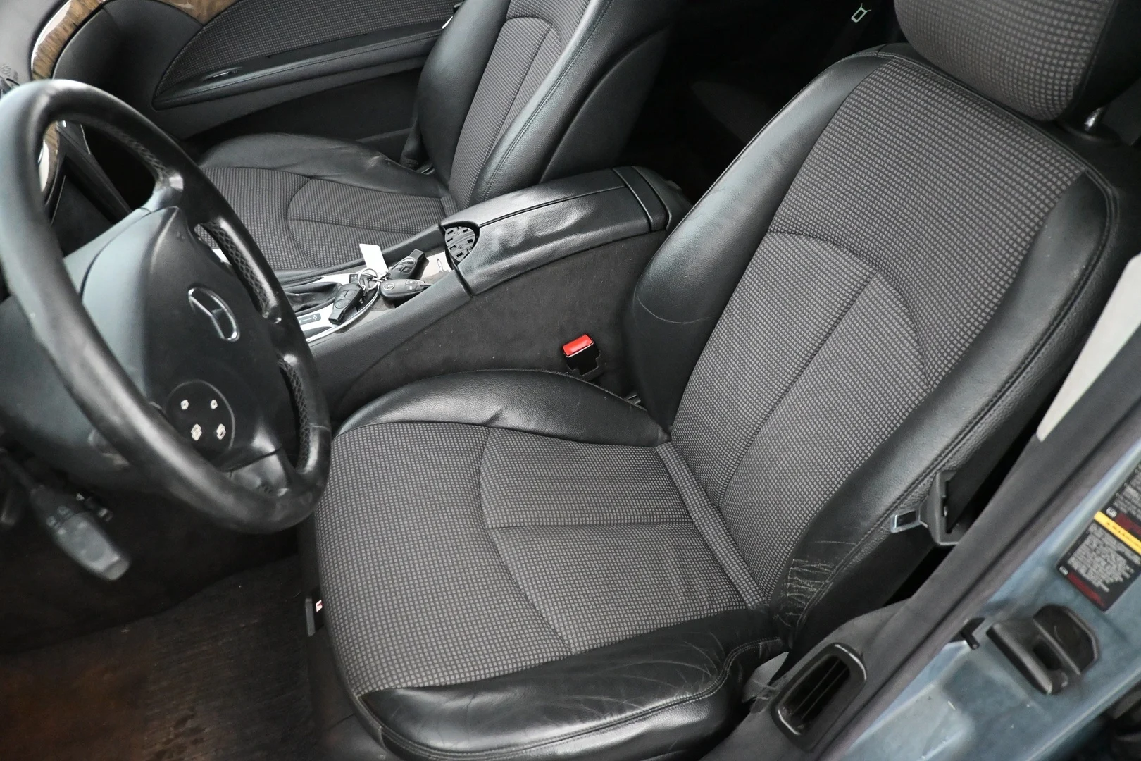 Car Image - 3xfbozqnKlU0rprmJzFORn