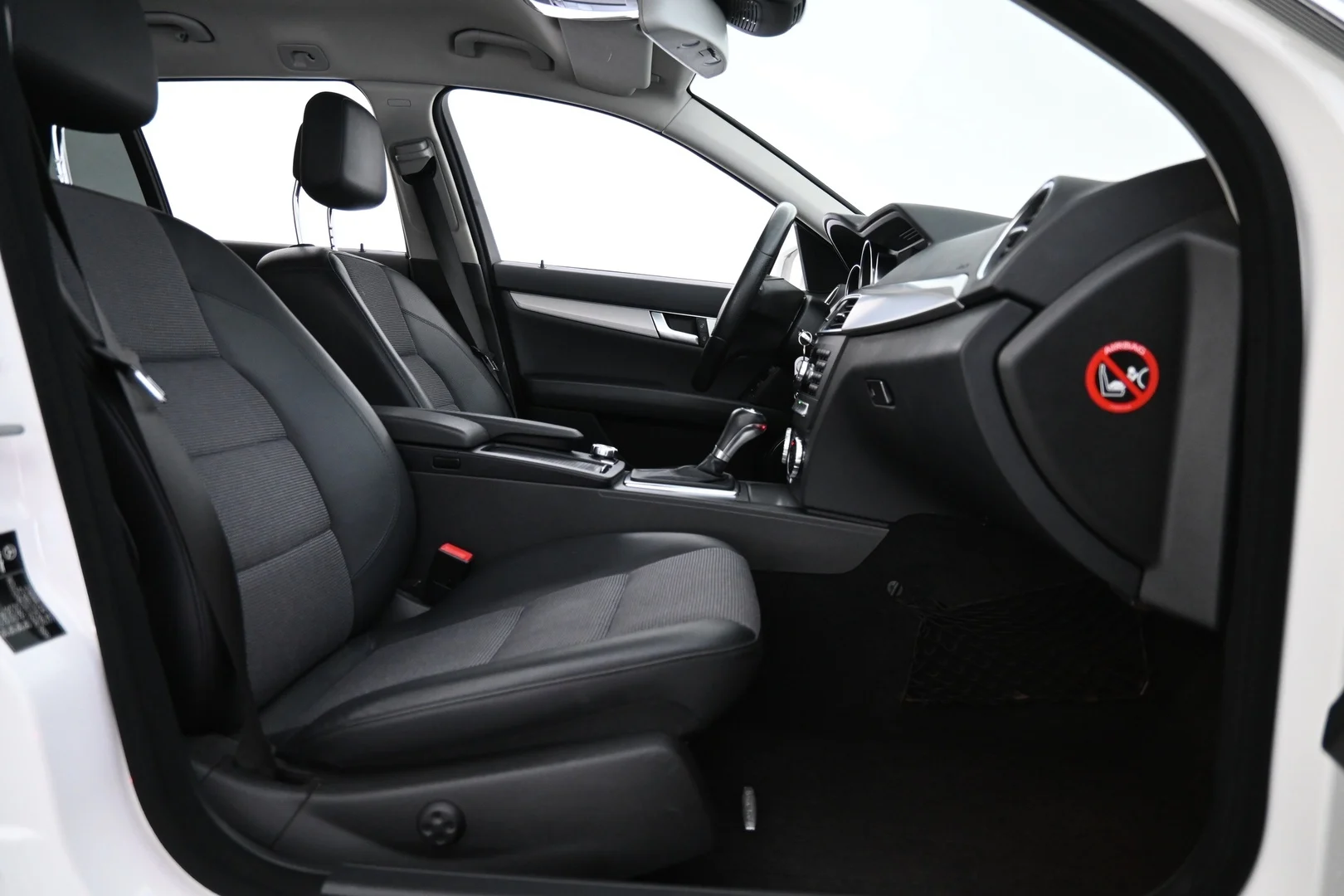 Car Image - 67QPSRZQPLyZaoZXsnsQJL
