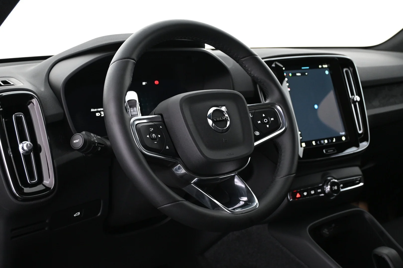 Car Image - 6VBuSt5GMa8Nda3BUJqgmY