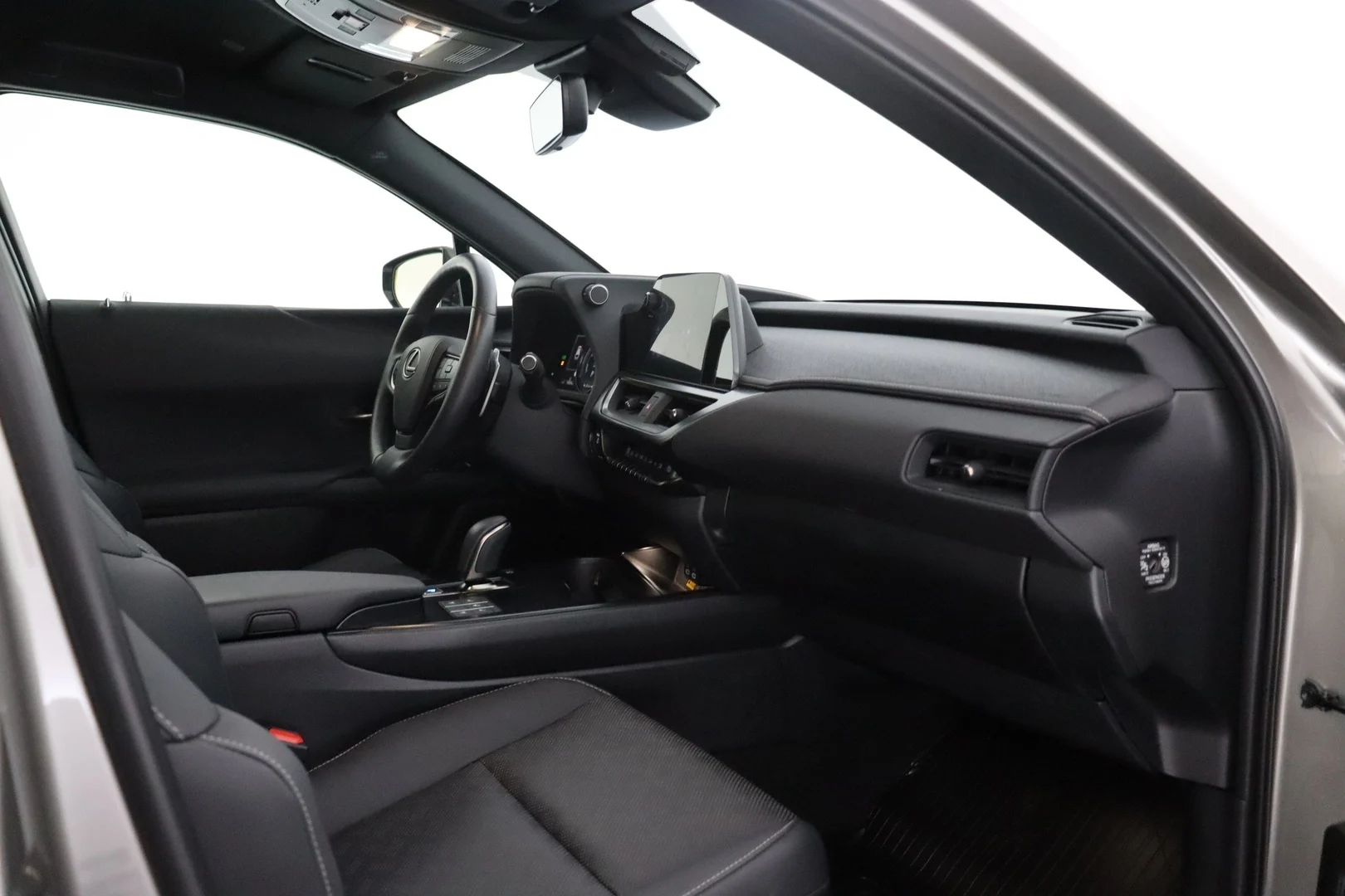 Car Image - jPOMap9bLWqIvMifdS2YI
