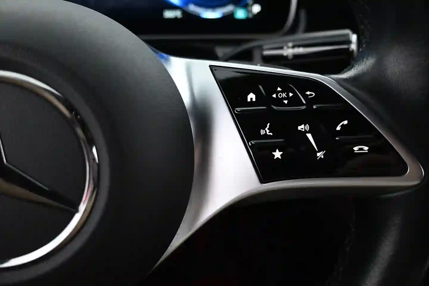Car Image - 77F9LZh7e39Vrexa0ytBzi