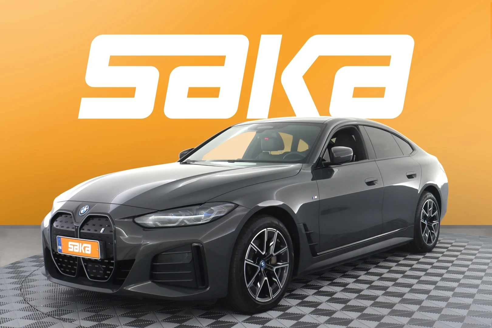 Car Image - 1uvXReesCTrnAU9nTAspw8