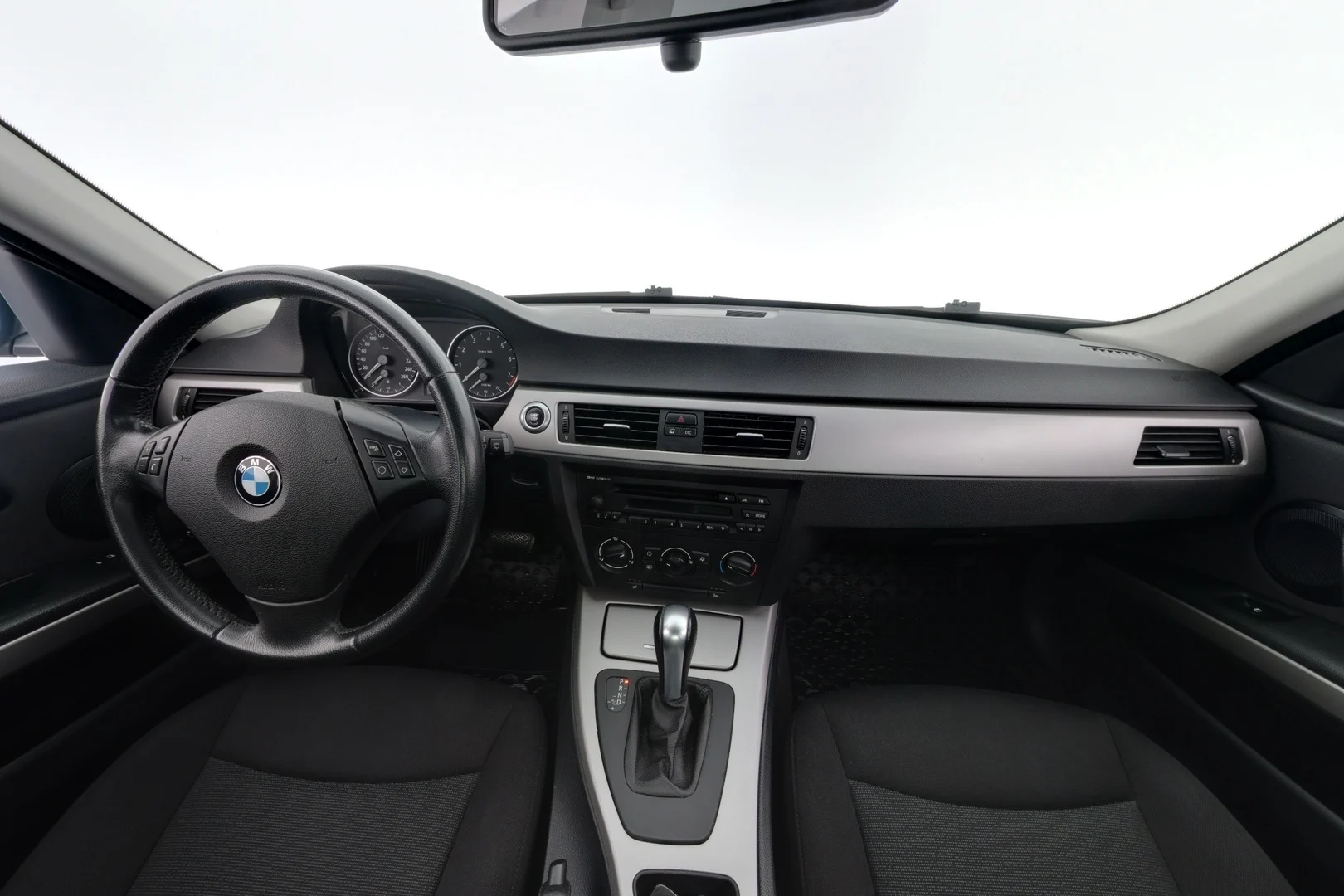 Car Image - 7JBkvZB1viAZAJf9lnZQNT
