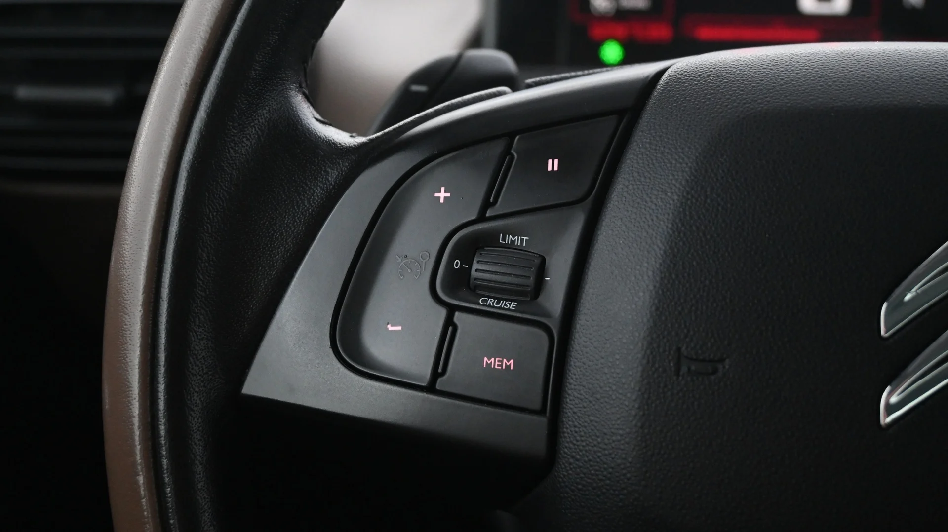 Car Image - 5qze56cwU760D5W0l1kLIf