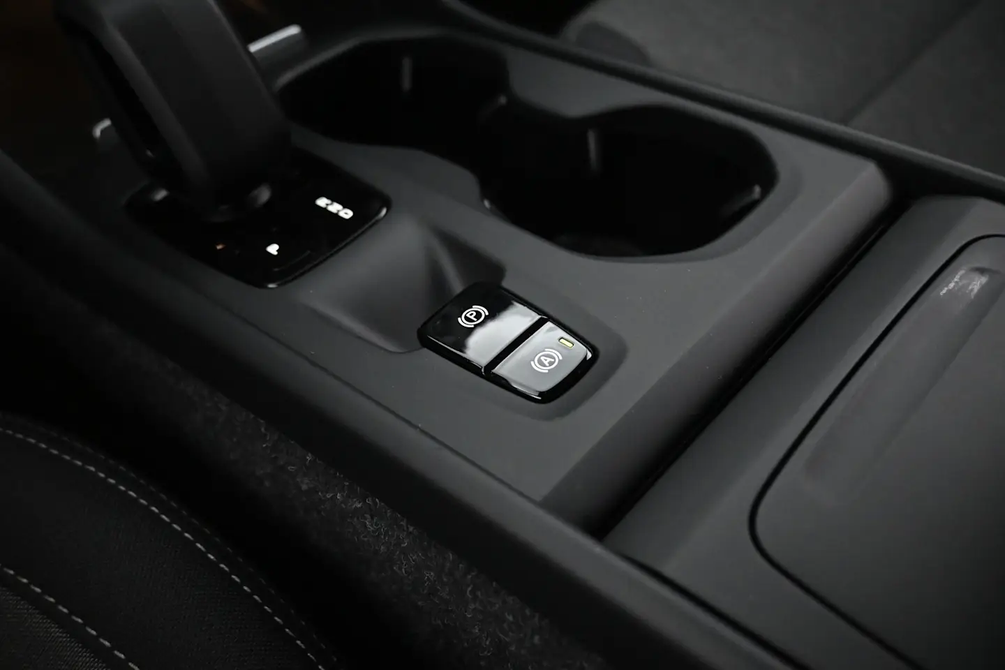 Car Image - 5YCv7FjDnjiBcrq1b8e15k