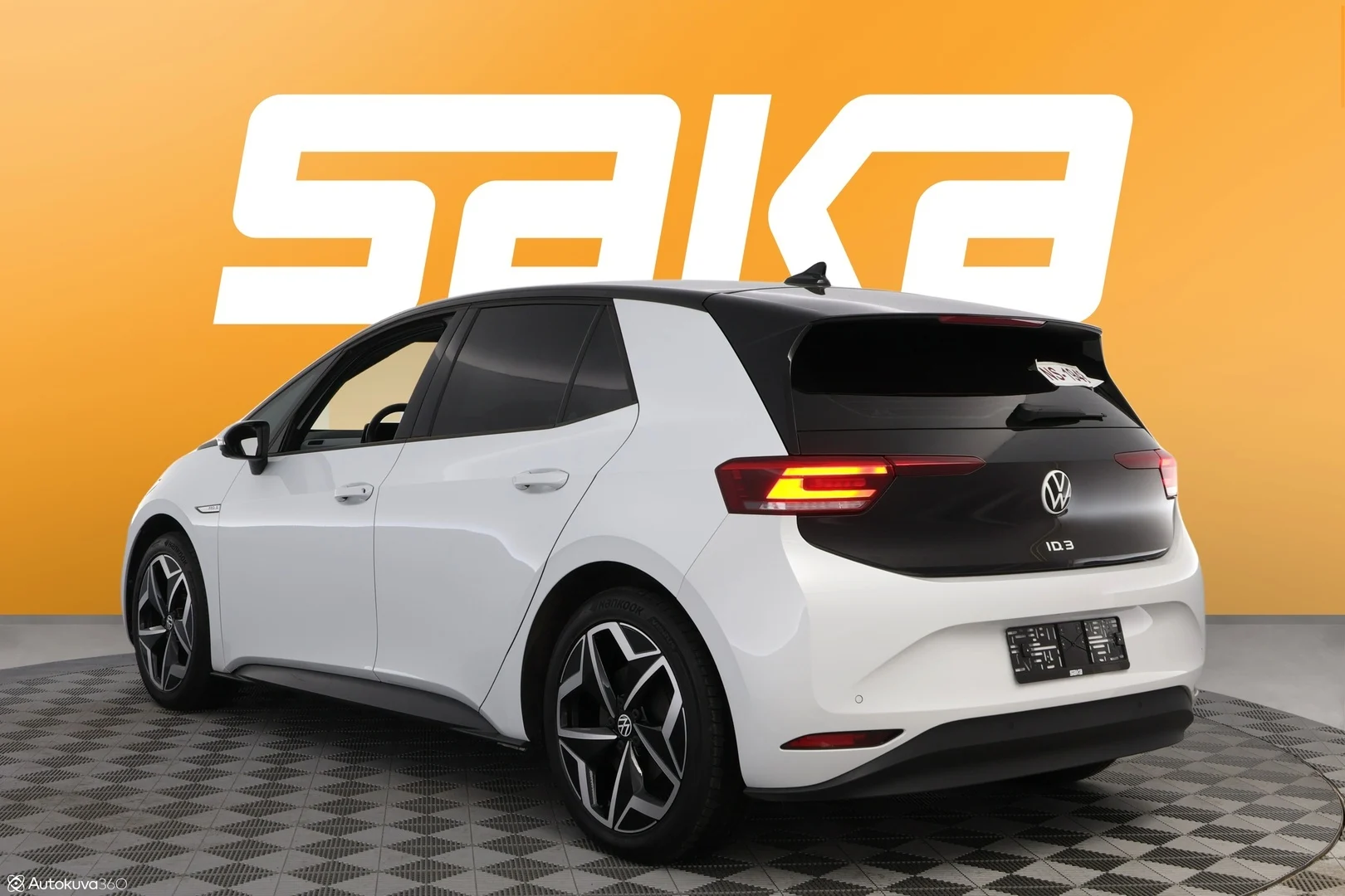 Car Image - W7DVrLAslKIgjQhrAYmEP