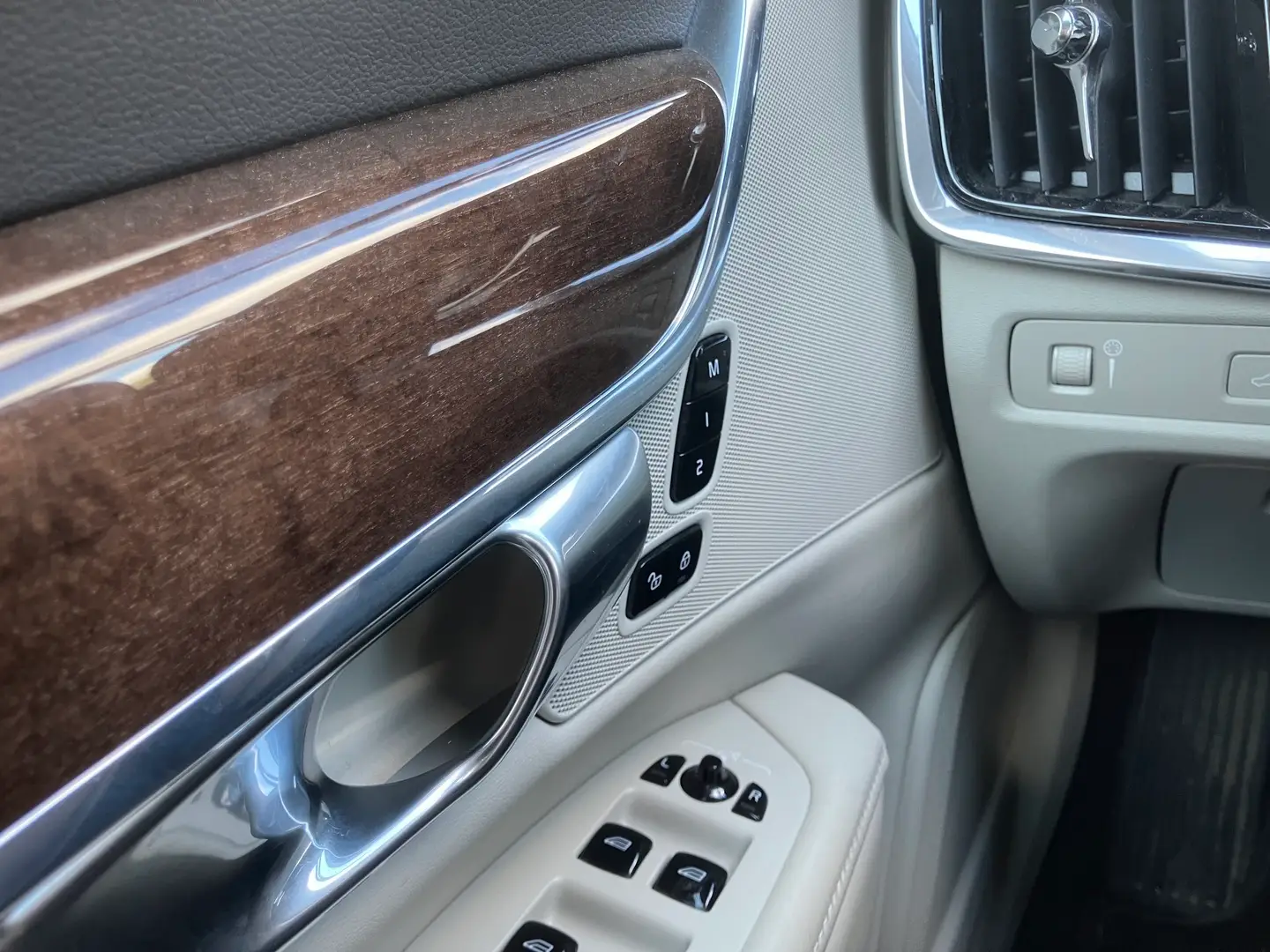 Car Image - 7q259ihz14H1UPdQYlR67M