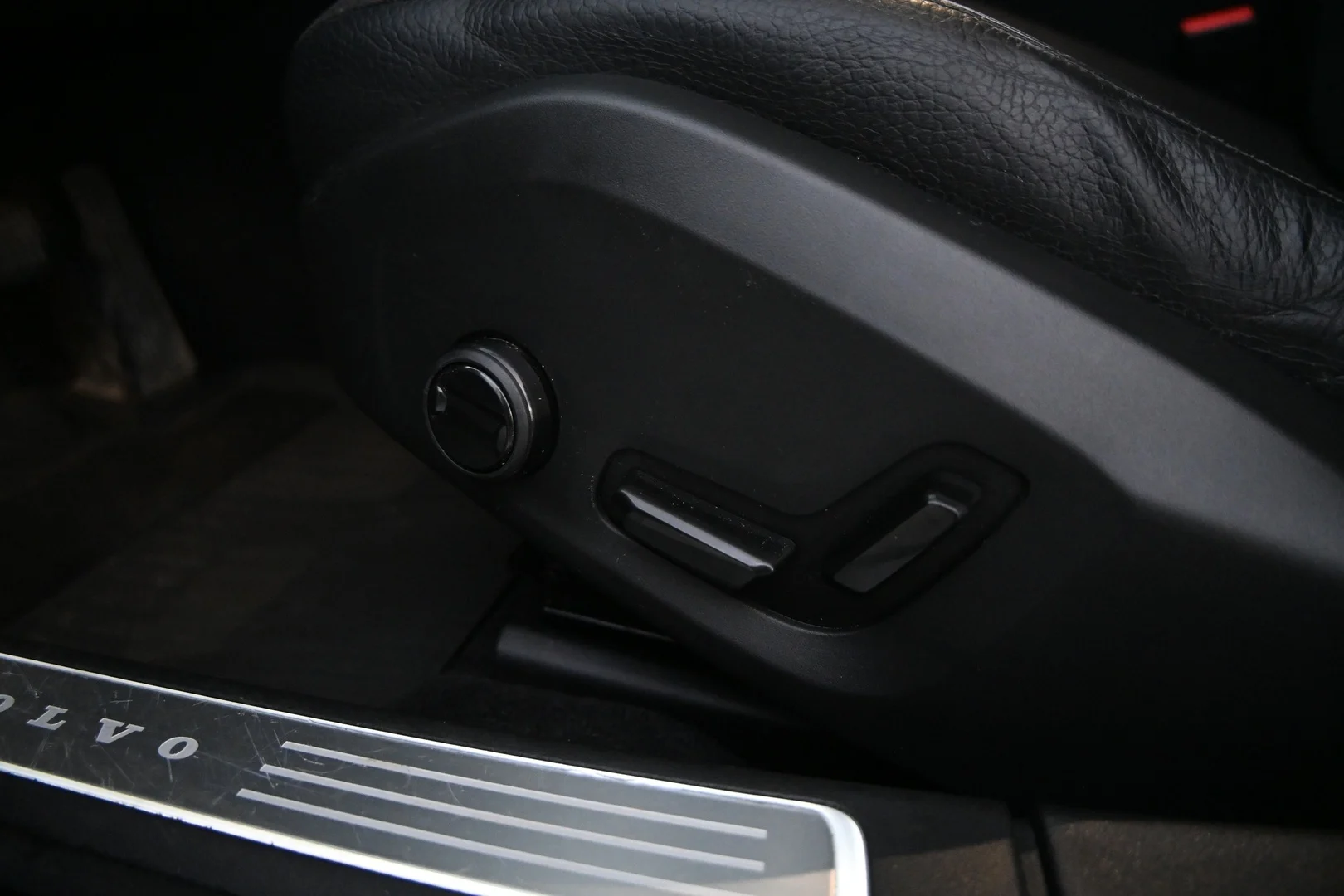 Car Image - 66vZjJI5RWrLHuVDZDsv9w