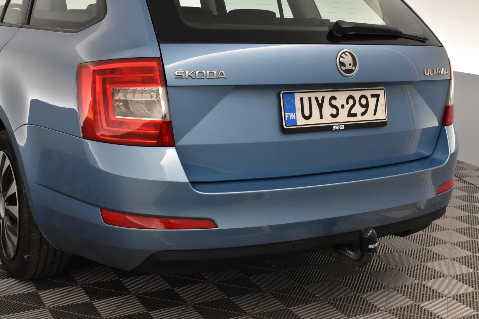 Car Image - 66ks7aZAn800hdbJ8Opy0J