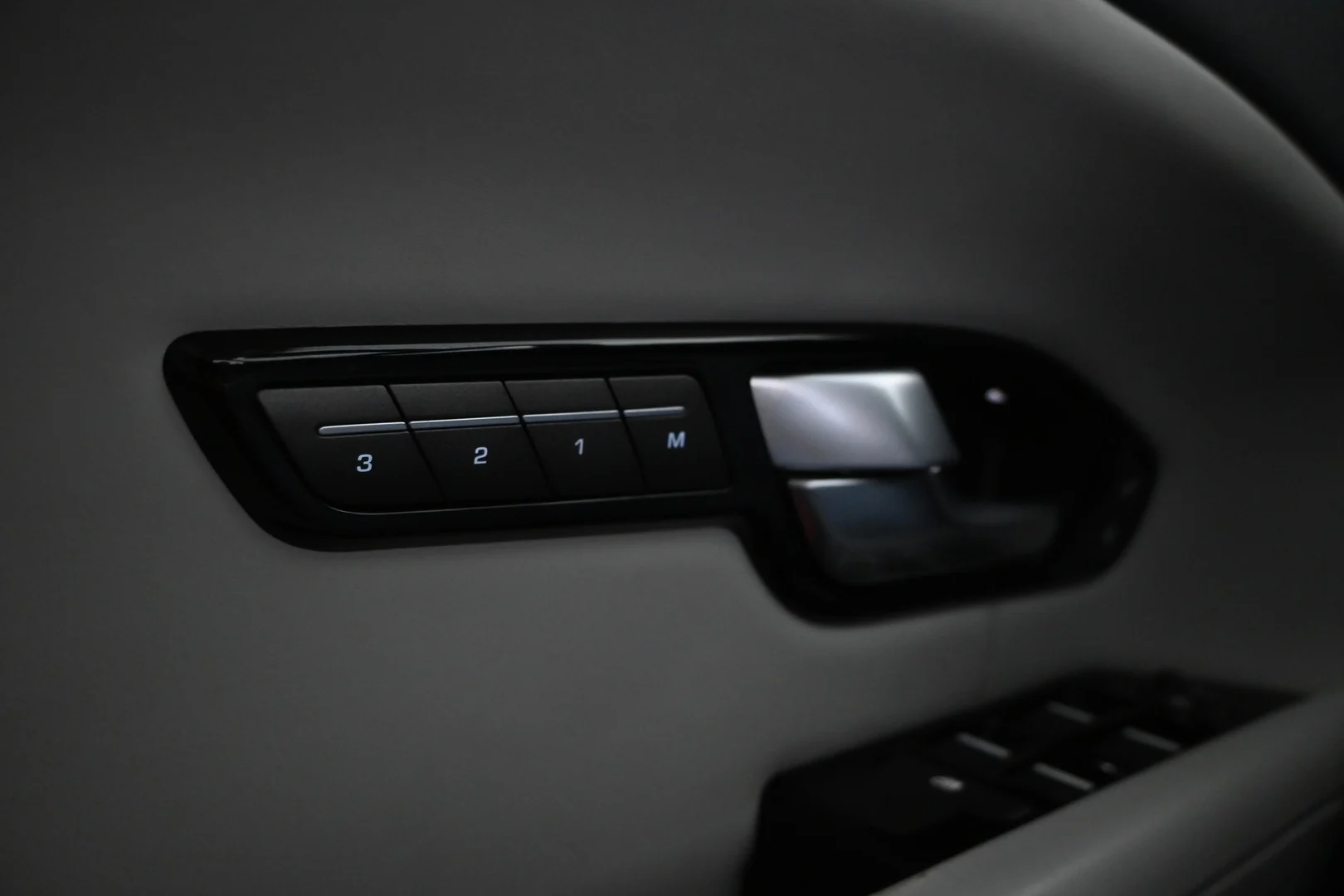 Car Image - 78bjuoOceWZ54j50eY0VxE