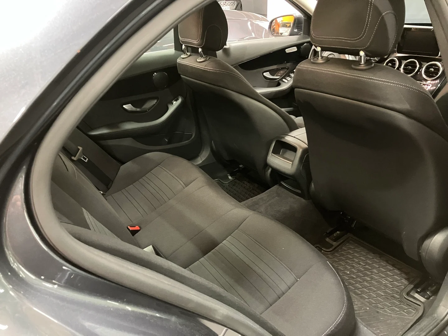 Car Image - 3eb69l7lbbmSa7xFP60k4U