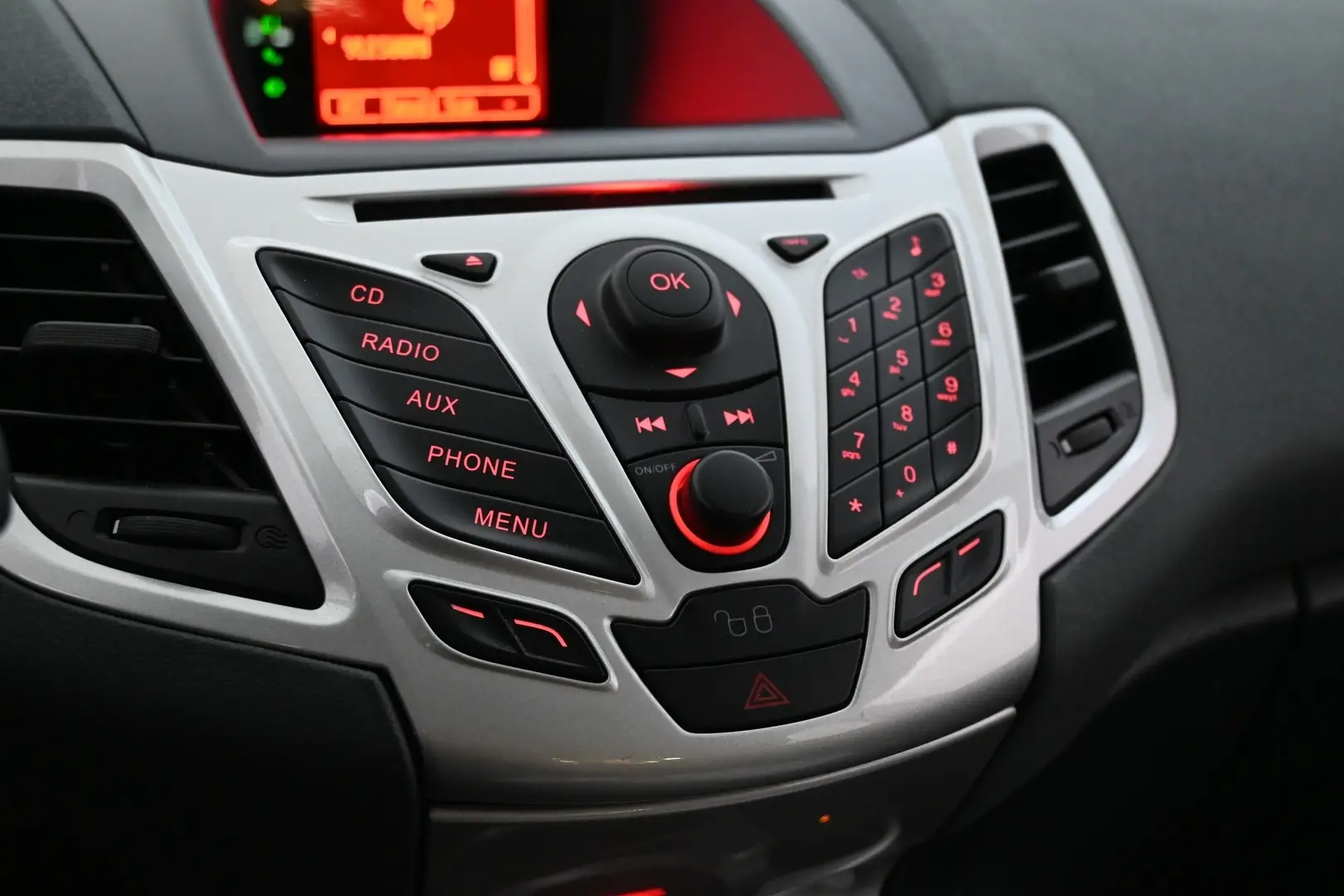 Car Image - 3ytGjuZwAALtMuRyTkGYPL