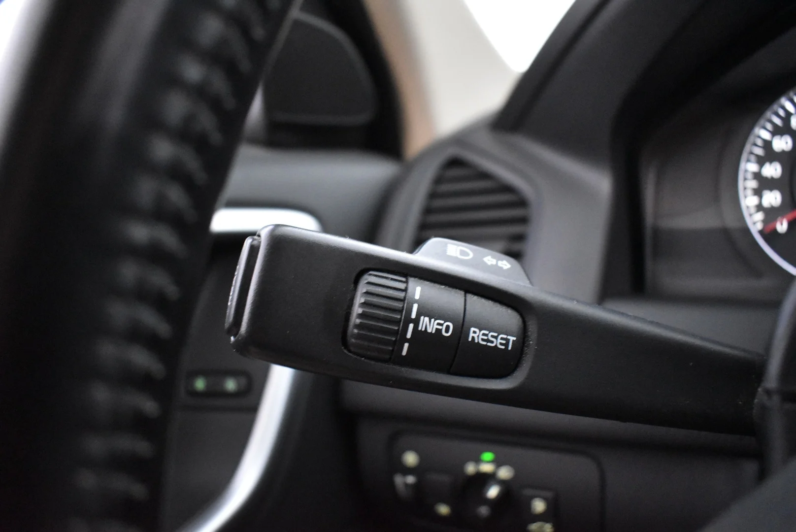 Car Image - 7BsNnu82a8oghXaQnv6LG3
