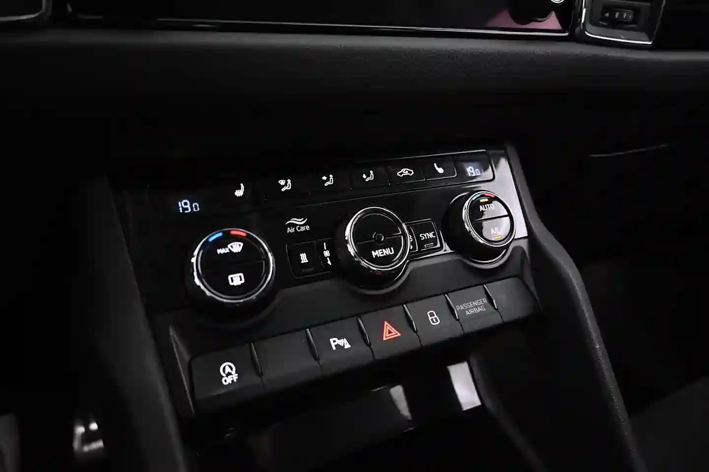 Car Image - 3nx2S78ilQhl3rLAELbaHH