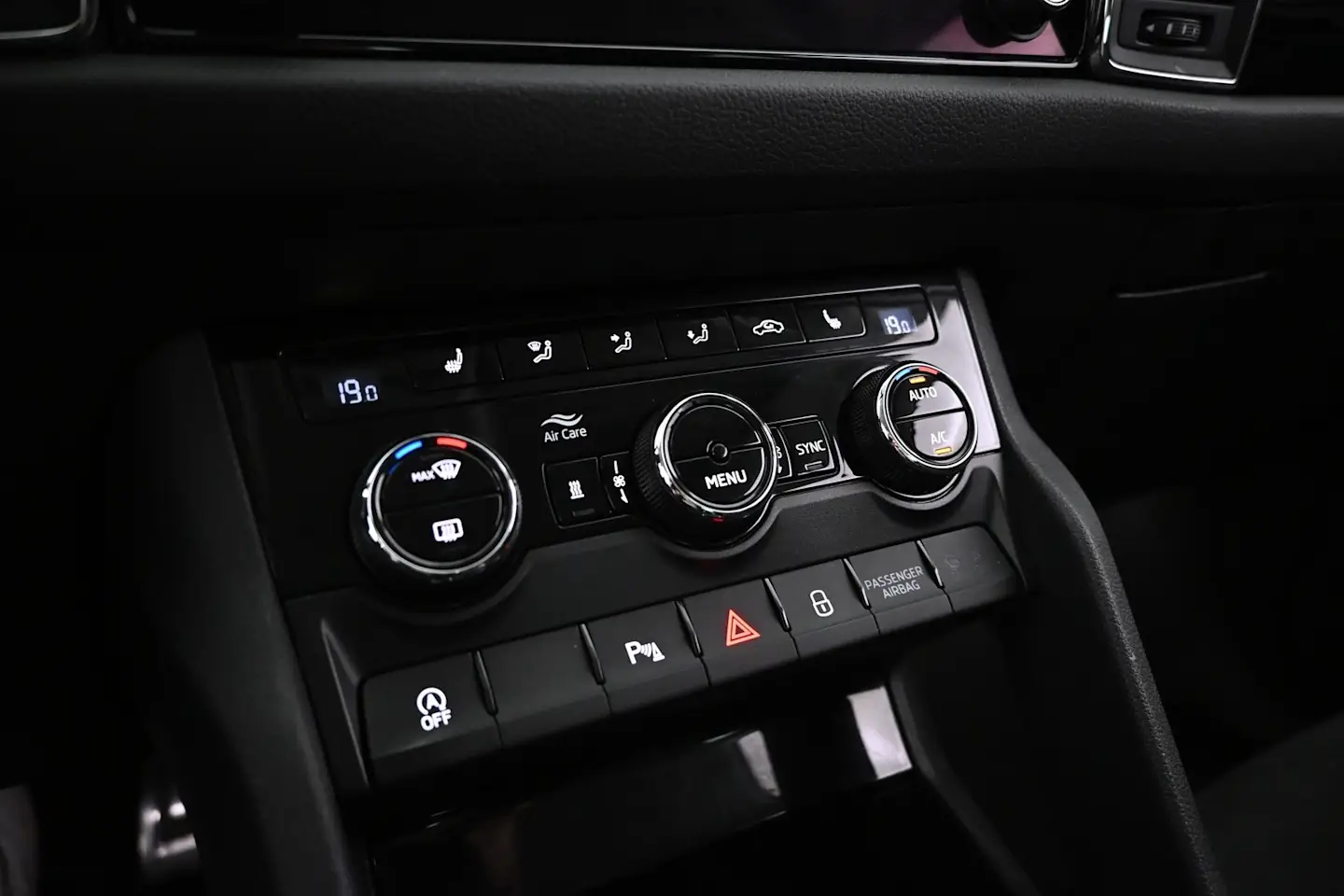 Car Image - 3nx2S78ilQhl3rLAELbaHH