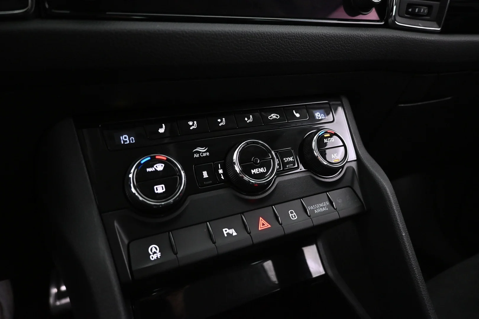 Car Image - 3nx2S78ilQhl3rLAELbaHH