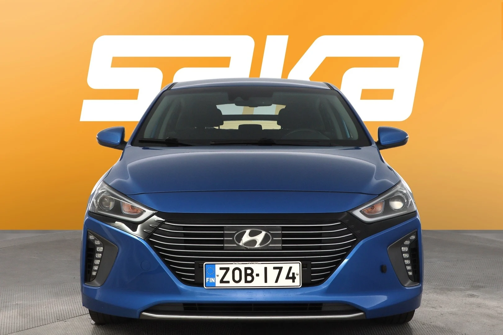 Car Image - 3oYv69DXwxe9jMR7ymCUPN