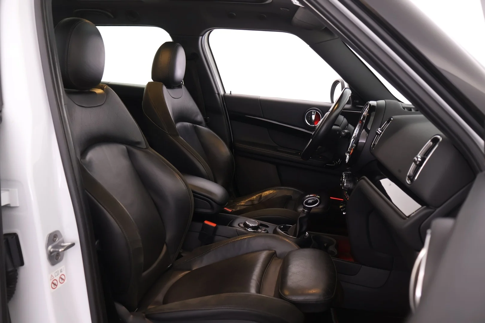 Car Image - 2ogx9V73PonYPecbH5ngwd