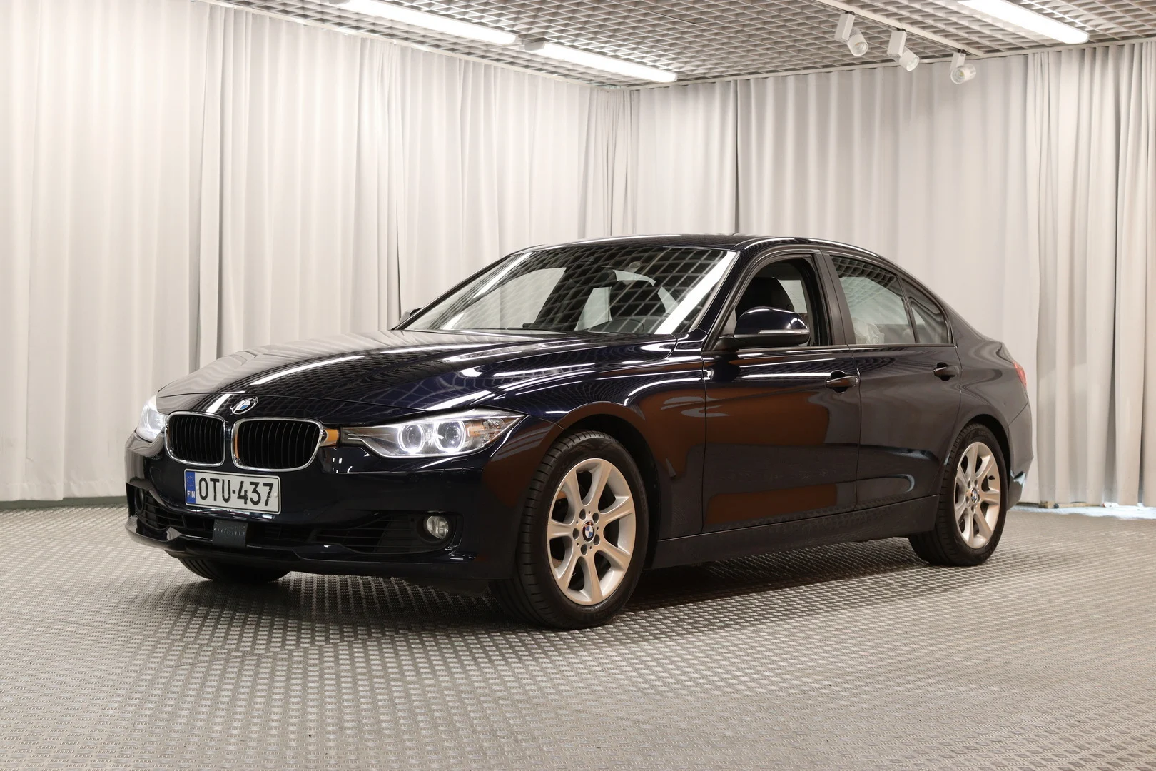 Car Image - Xvd42jxaVaFmPRf5fSVdh