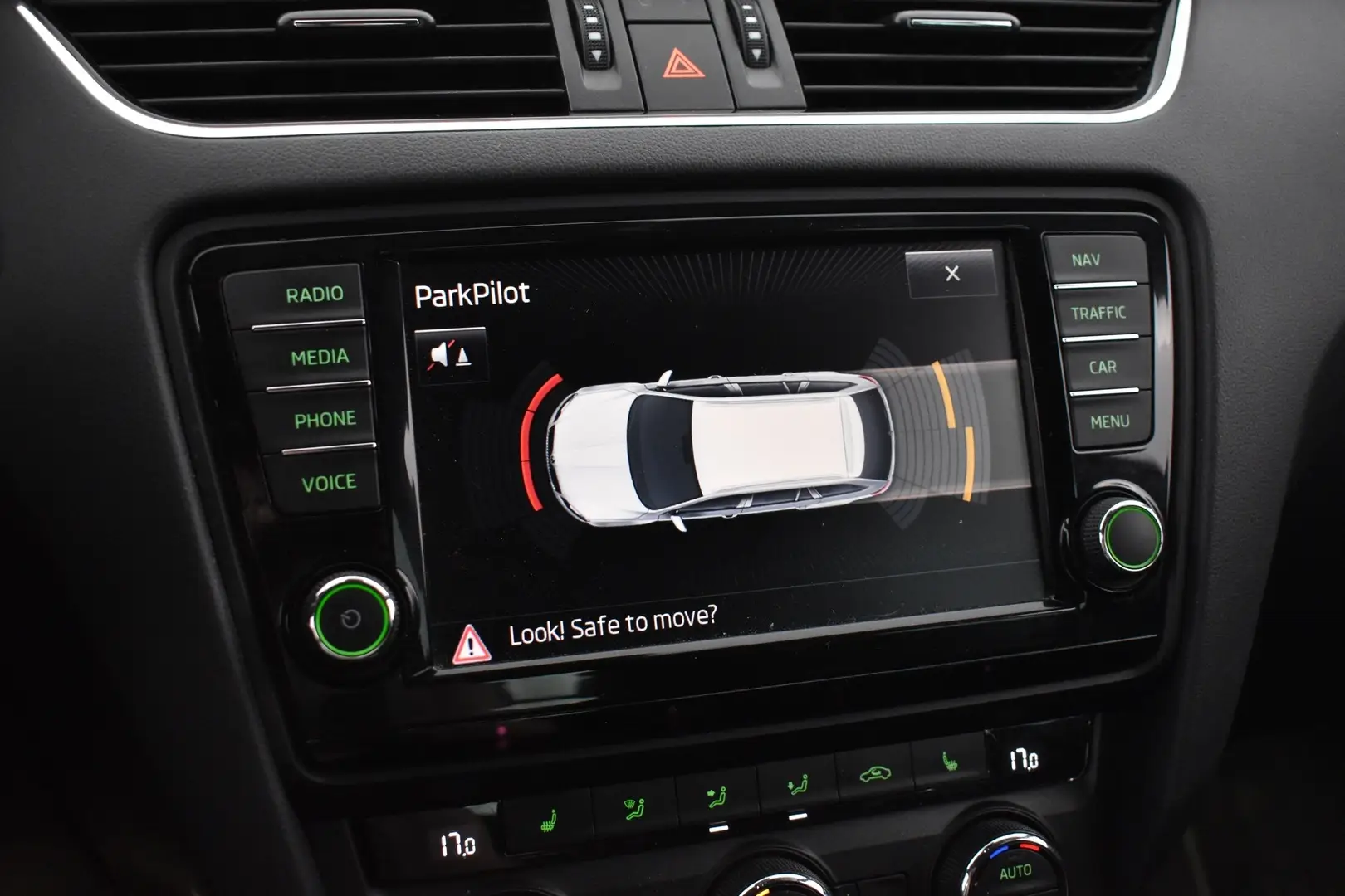 Car Image - 4us9LsGmekqBZHBLhanvNq
