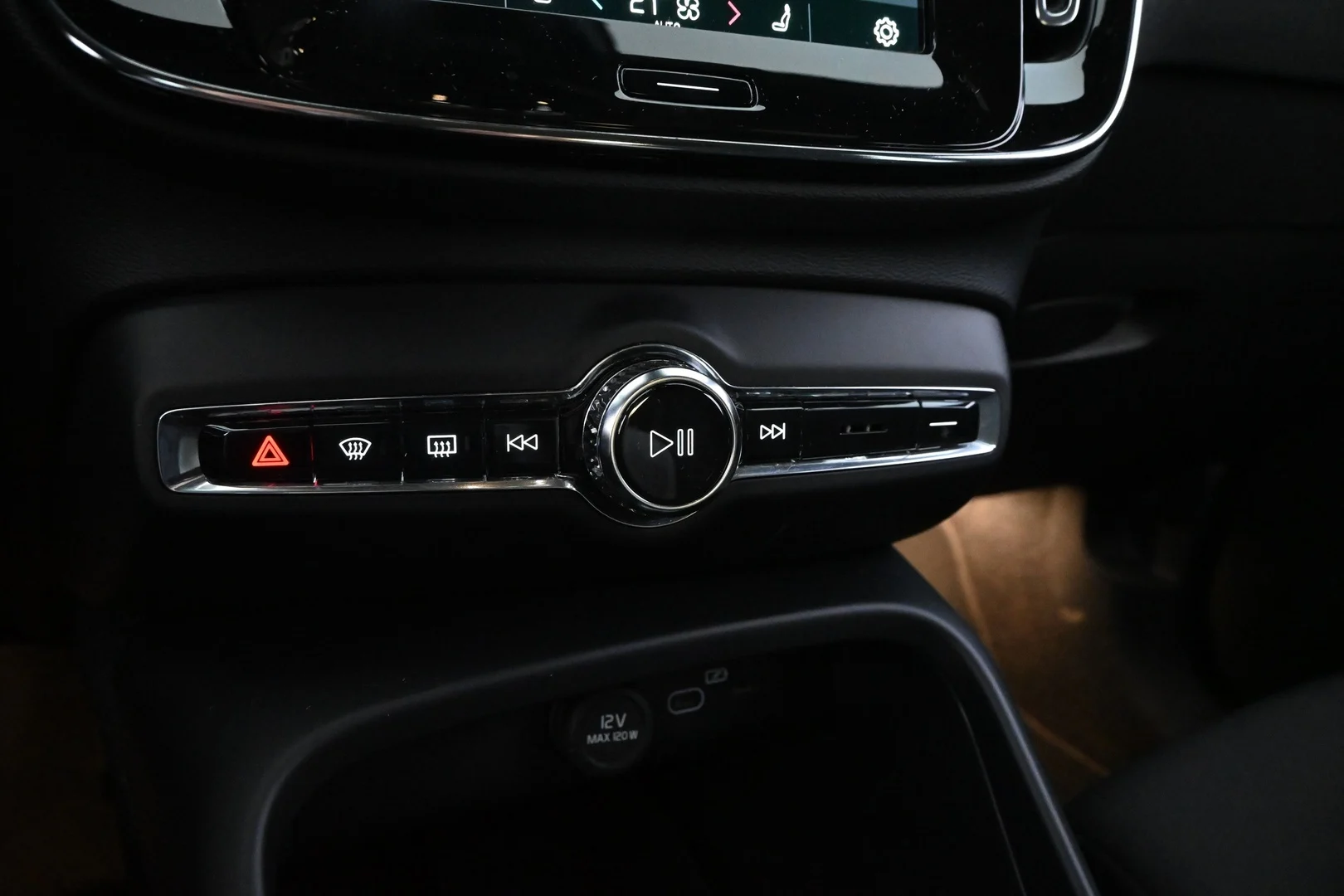 Car Image - 49UPKzXAv9tnasRmYuuXv5