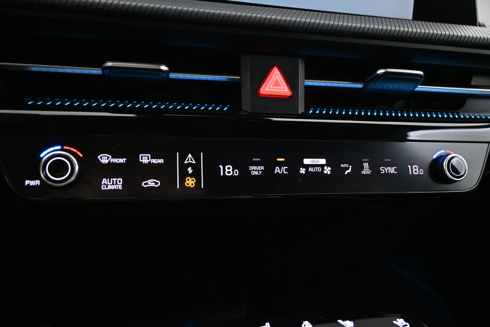 Car Image - 4Ji7j5Mw4TvSmzrCLYYeu3
