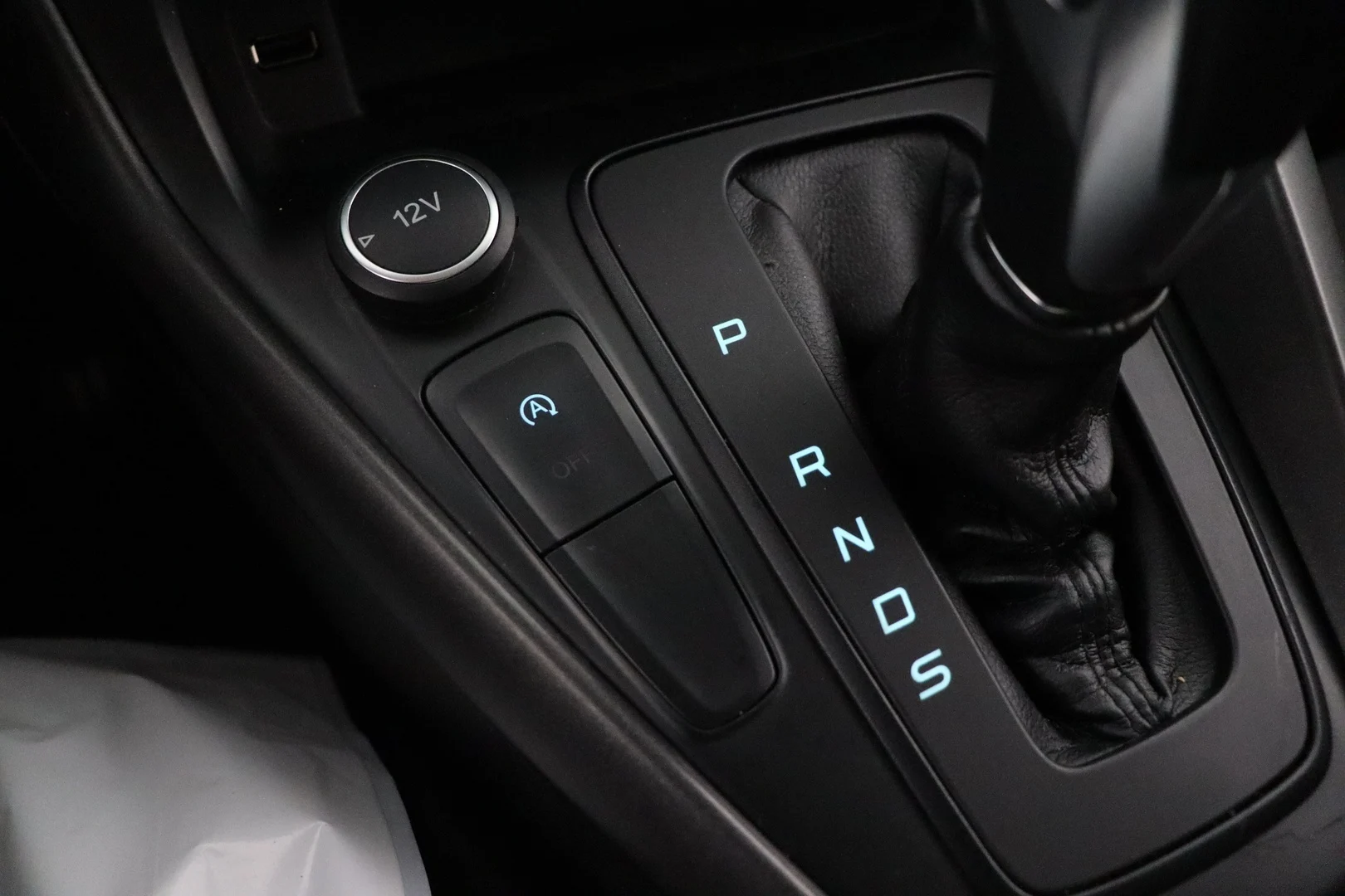 Car Image - 5uVvBLZEB2fQMTcTjwsfOo