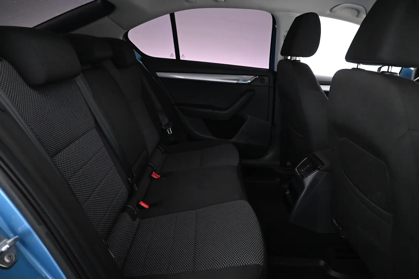 Car Image - 5ImrRmB1t1UdnGYkVSxDTz