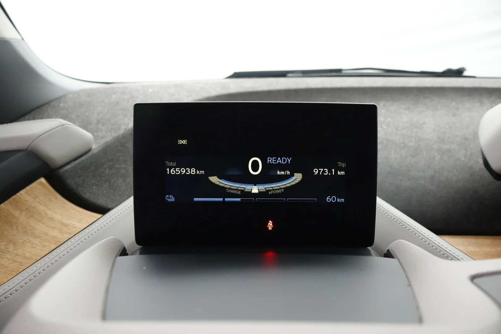 Car Image - 4f7OzMoBCvlURJXeDaxDHI