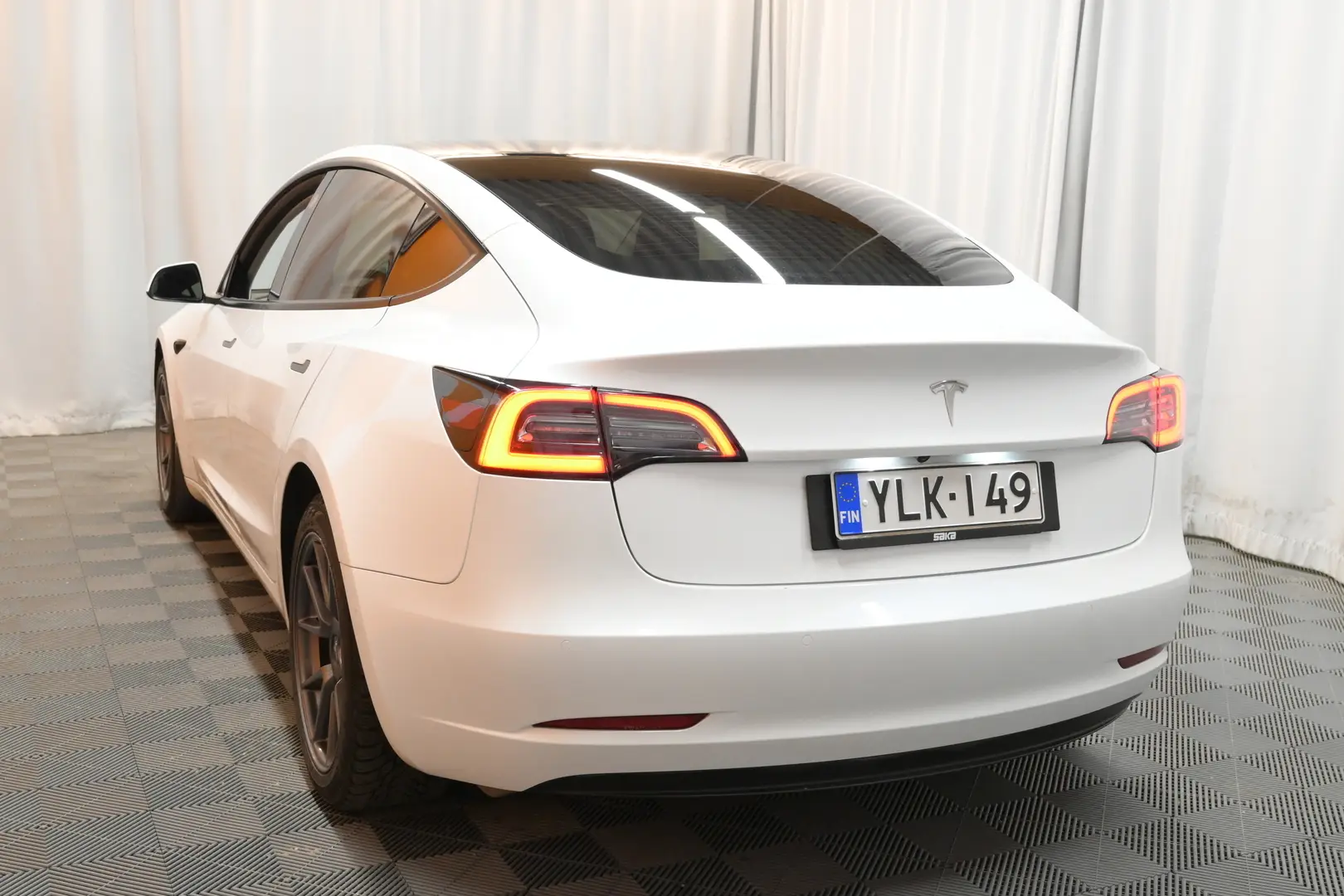 Car Image - 1KnJOMT4FAAAVMGrY8scqF