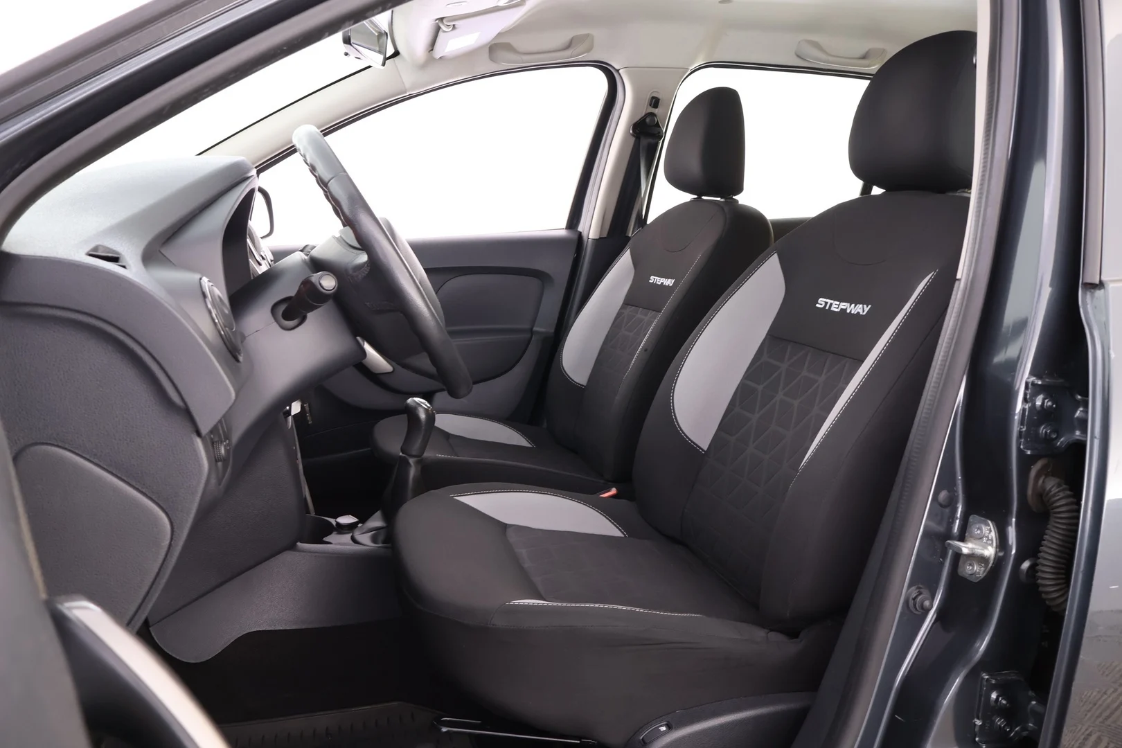 Car Image - OnawQlCJ6OCP8zspSQneH