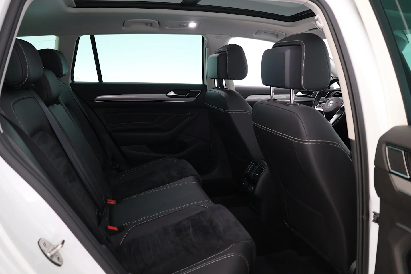 Car Image - 4aJyo3iVnCpC9sCSTrnH6q