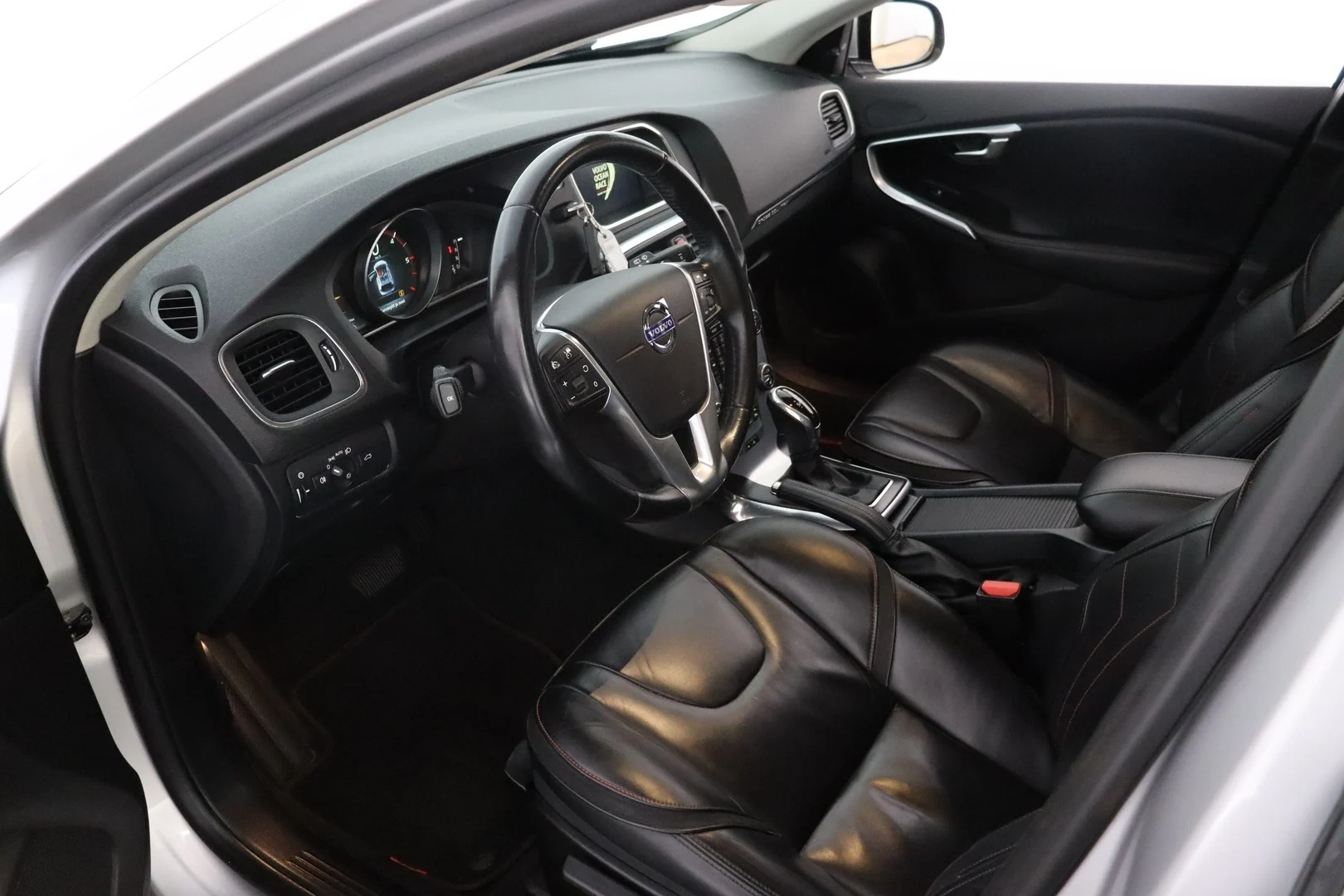 Car Image - 6GLMXiweq4c7ZS5mH6s3tF