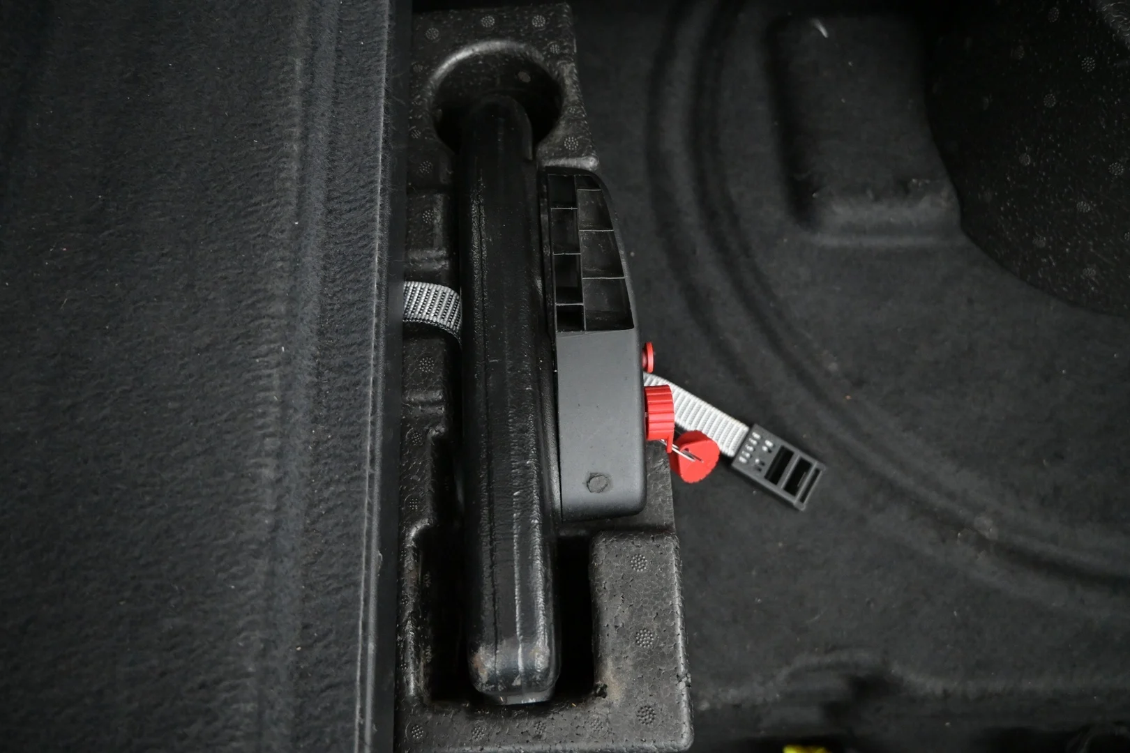Car Image - 2FsBsh9Mj0VdfPytxPBK6