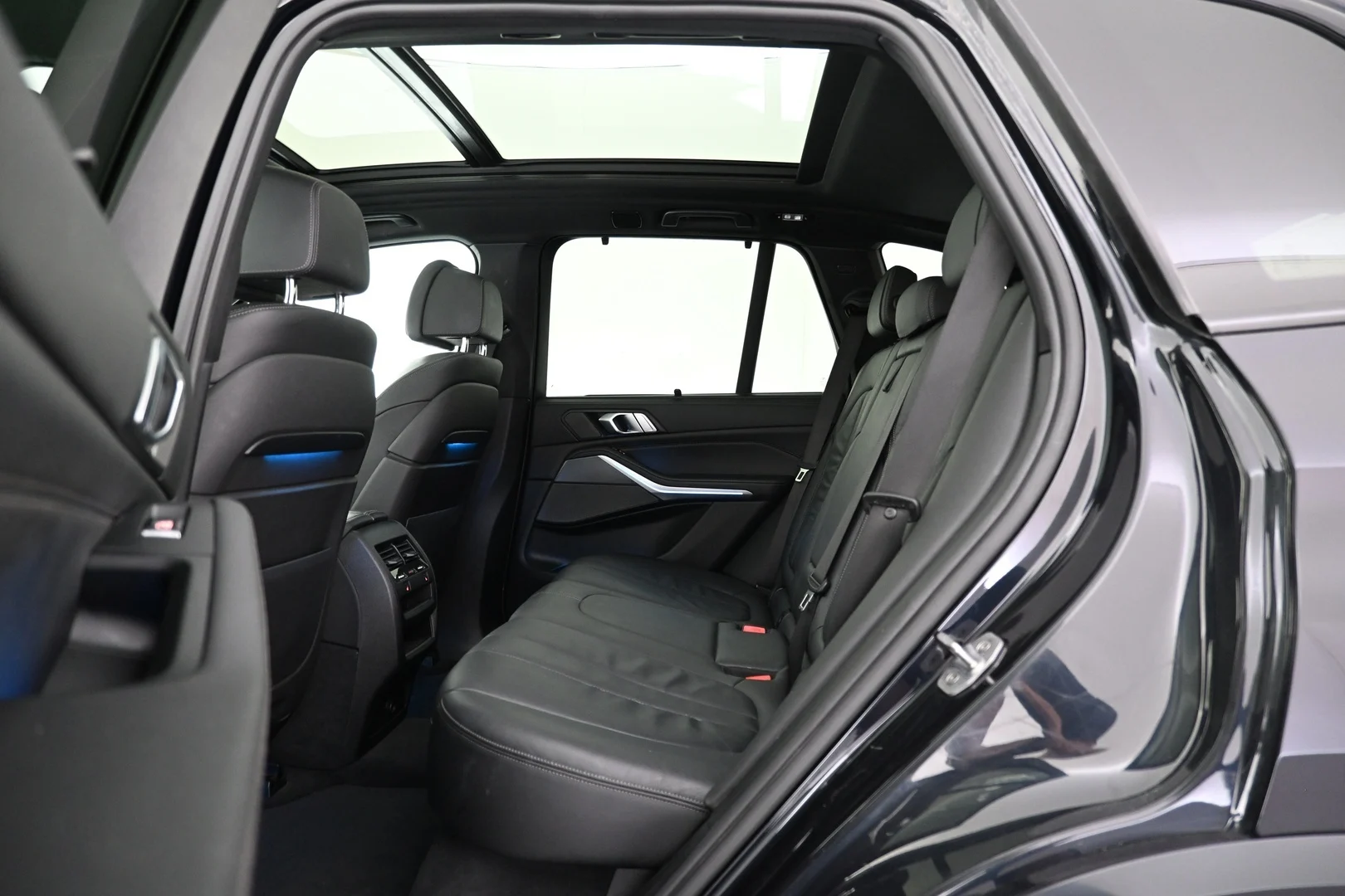 Car Image - 2TzZ6Kj2YakfY5zkCVyrWe