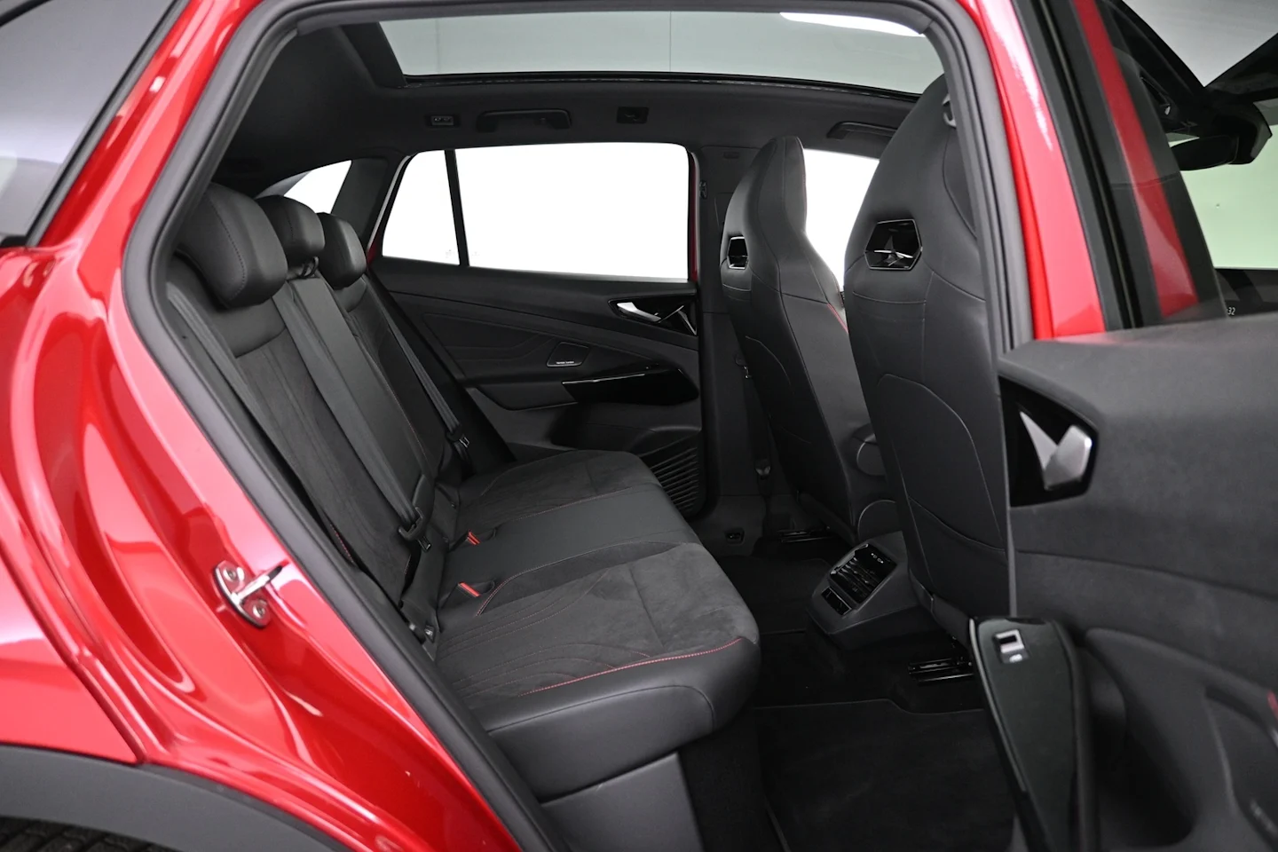 Car Image - 4yYGqEBwZl164CDc6fuS53