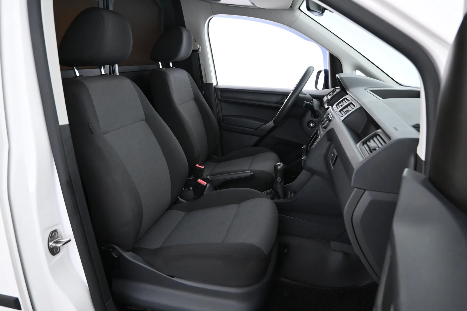 Car Image - 3MkGaNs7pftX6sGFeg1Ehl