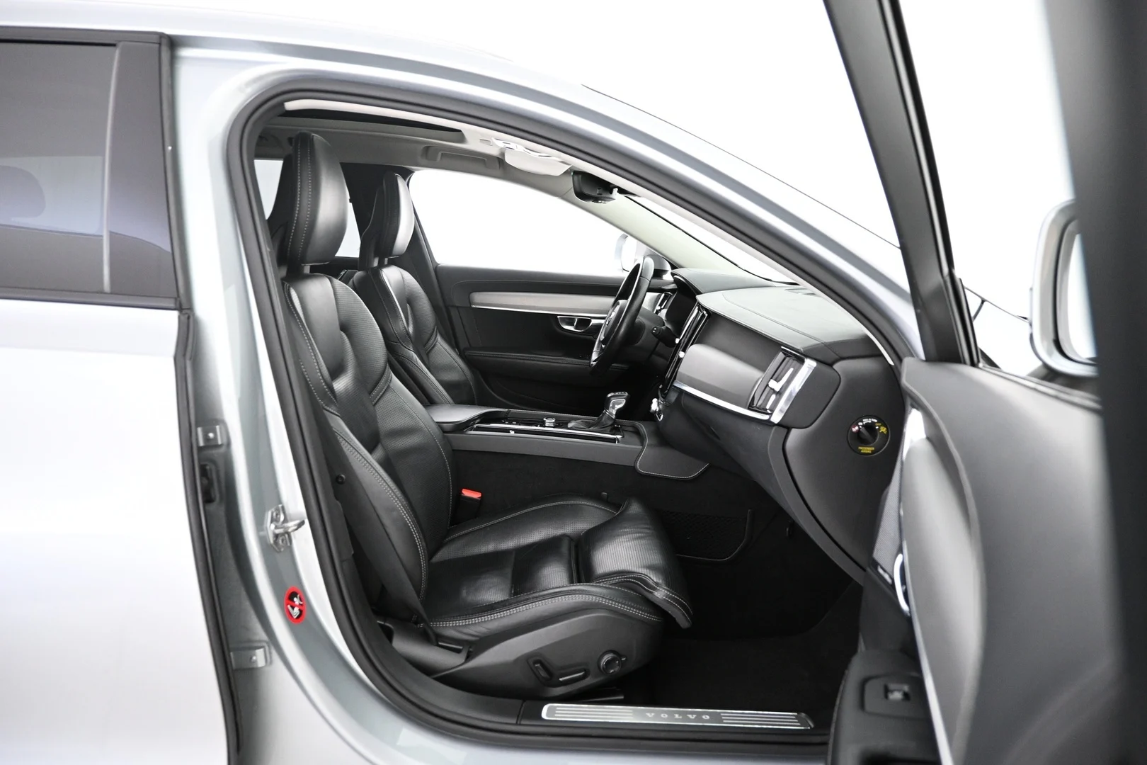 Car Image - 77U1GpAtmasqKry9eFQ1eU